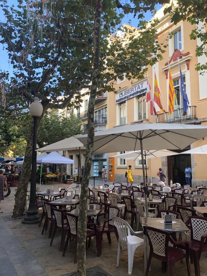 2 Bedroom Large Modern Apartment In Blanes Old Town 50M From The Beach! Buitenkant foto