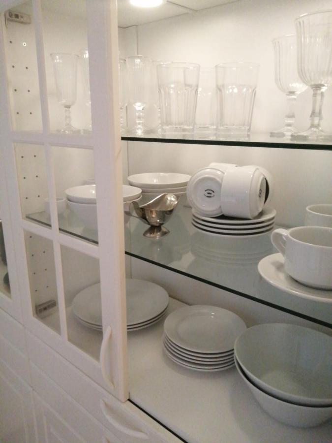 2 Bedroom Large Modern Apartment In Blanes Old Town 50M From The Beach! Buitenkant foto